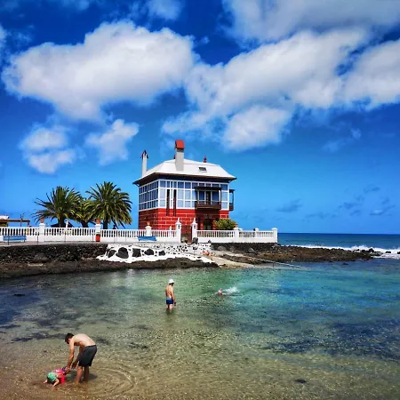 شقة Apartamento Seifio Beach