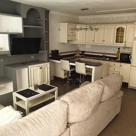 Apartamento Seifio Beach 아파트 아리에타